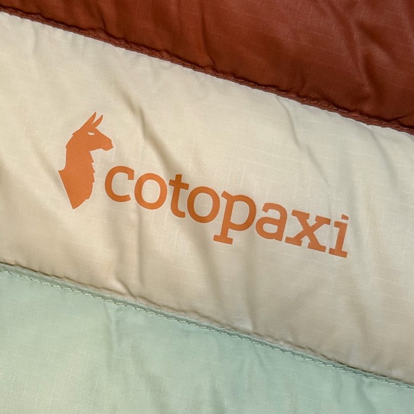 Cotopaxi Fuego Hooded Down Jacket - Picture 4 of 6